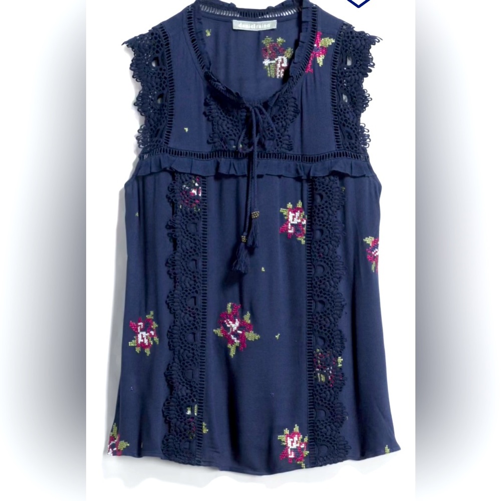 Bye Crochet Trim Embroidery Top